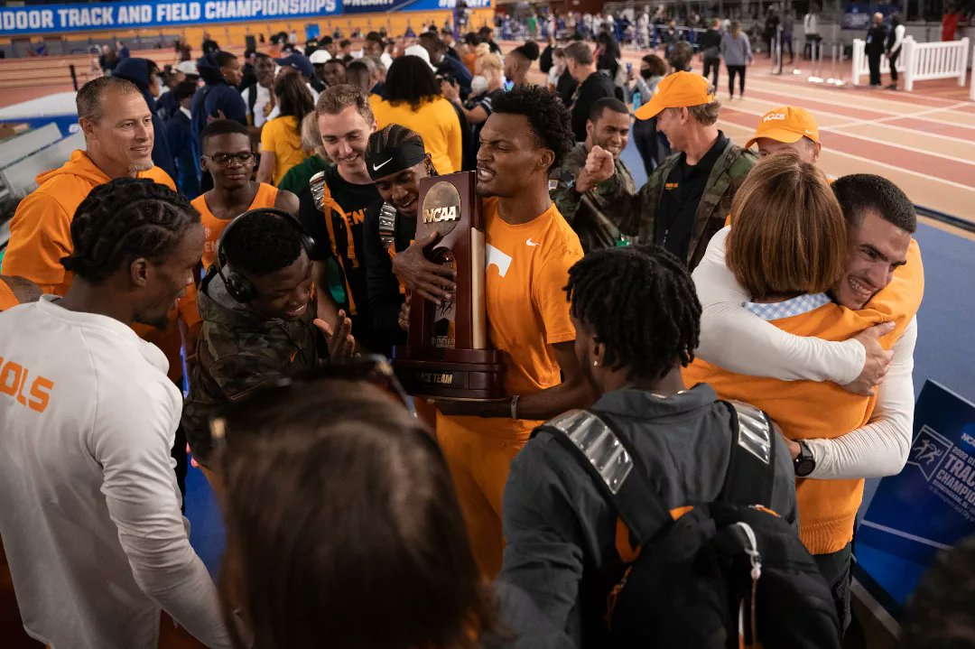 Vol_Track's tweet photo. We're having a party 🎉 https://t.co/Y7WbP5CAYx