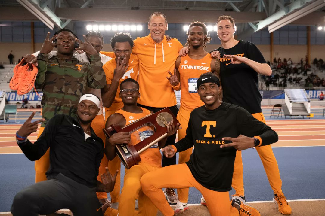 Vol_Track's tweet photo. We're having a party 🎉 https://t.co/Y7WbP5CAYx