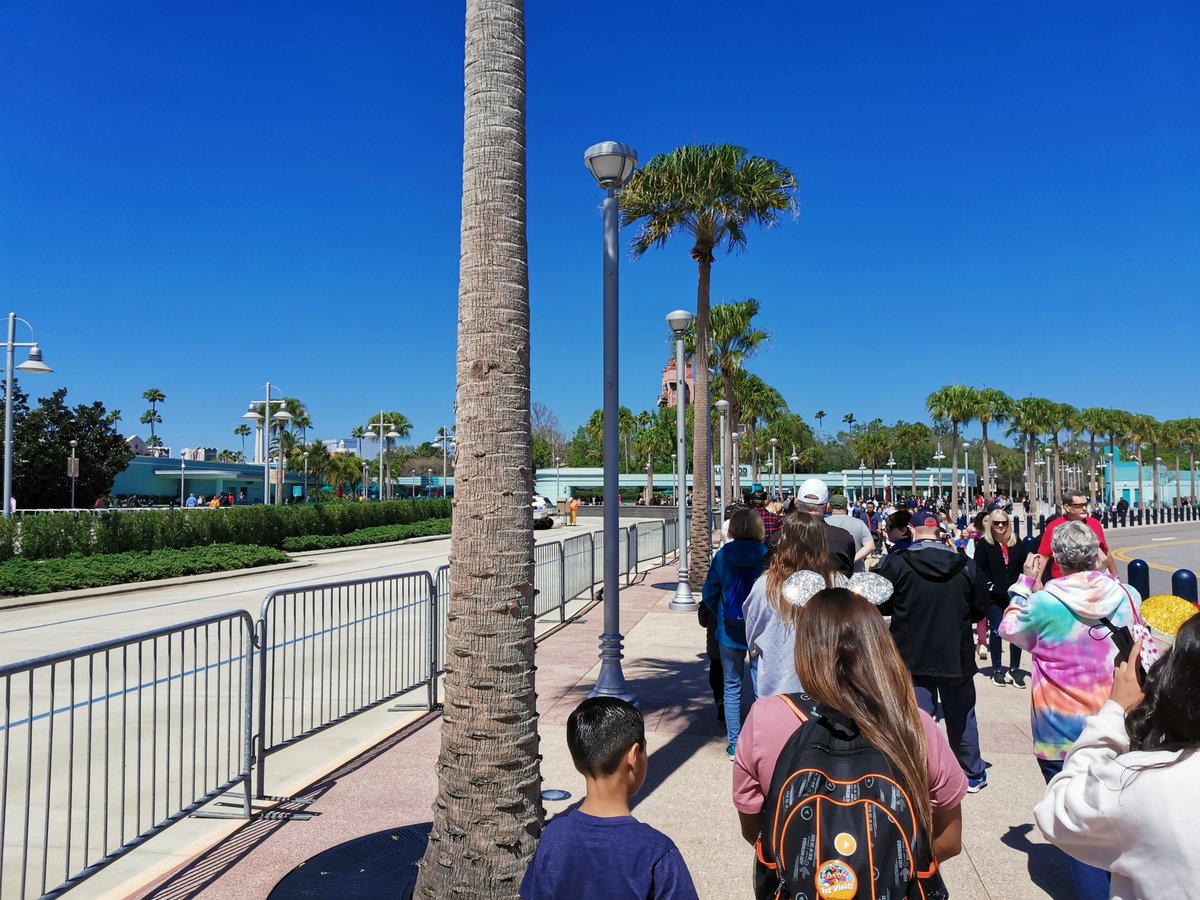 charmaguy87's tweet photo. Hey @Disney is this line for security check at Hollywood Studios is okay? I mean it's 12:45 and only 1 line is working... https://t.co/SfjlgdR65M