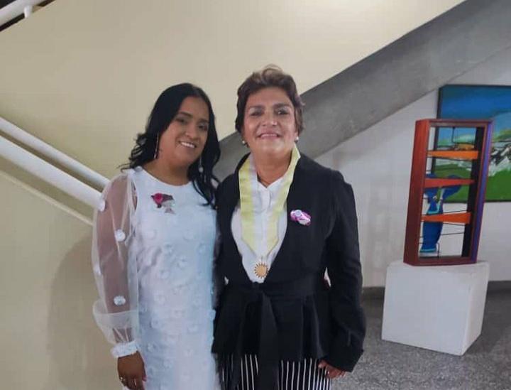 1MairaRodriguez's tweet photo. Celebramos el Día Internacional de la Mujer con hermoso acto en conjunto con @clebne_oficial y @Funsone_NE rindiendo honores a grandes mujeres de nuestra región, seguiremos trabajando para impulsar la igualdad y la defensa de los derechos de todas! #Inemujer https://t.co/J1pAp2EdqQ