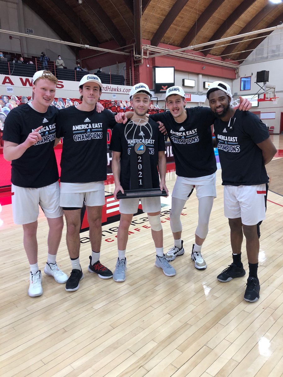 On this date a year ago, a terrific group of young men and women made history!  <a href="/HartfordMBB/">Hartford Men’s Basketball</a> <a href="/HartfordHawks/">Hartford Hawks</a> #Champions