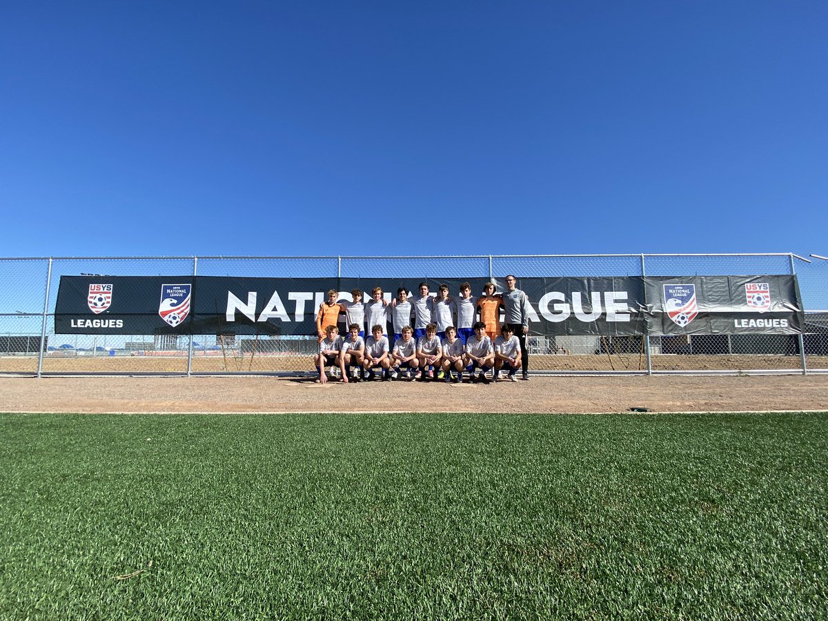 GetChrisTaylor's tweet photo. The @BavarianSoccer 15Us getting ready for their 3rd and final match at @USYouthSoccer National Showcase in Arizona. #GoBlue #BavsNation https://t.co/U1DIRWPWBk