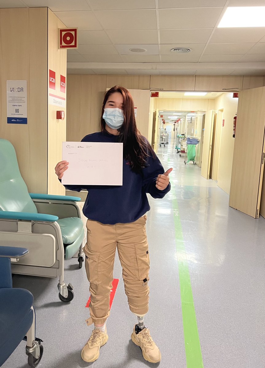 Flor0fParchita's tweet photo. Ya me dieron de alta, en ALTA. Fuck cancer♥️🤙🏻 https://t.co/V8uxAl1wx5