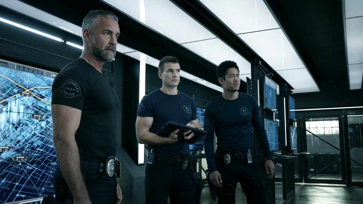swatcbs's tweet photo. Your favorite team is back to save the day. Tune in TONIGHT for an all-new episode of #SWAT at 10/9c. https://t.co/AQsTpXKvgG