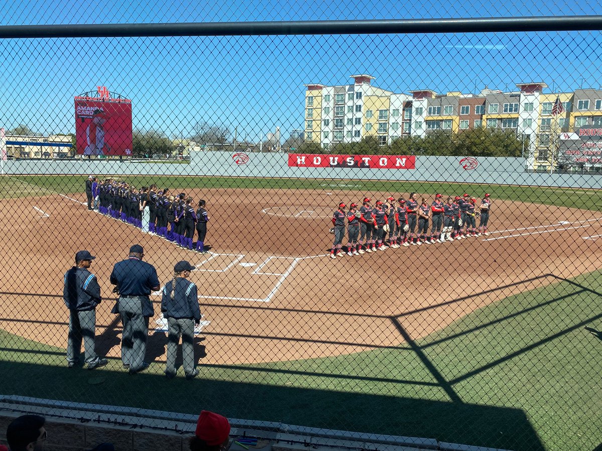 Sunday finale from Cougar Softball Stadium as <a href="/UHCougarSB/">Houston Softball</a> go for a sweep vs. <a href="/NSUDemonsSB/">NSU Demons Softball</a>. Join <a href="/jaylinbaldridge/">Jaylin Baldridge</a> and me at noon on ESPN+!