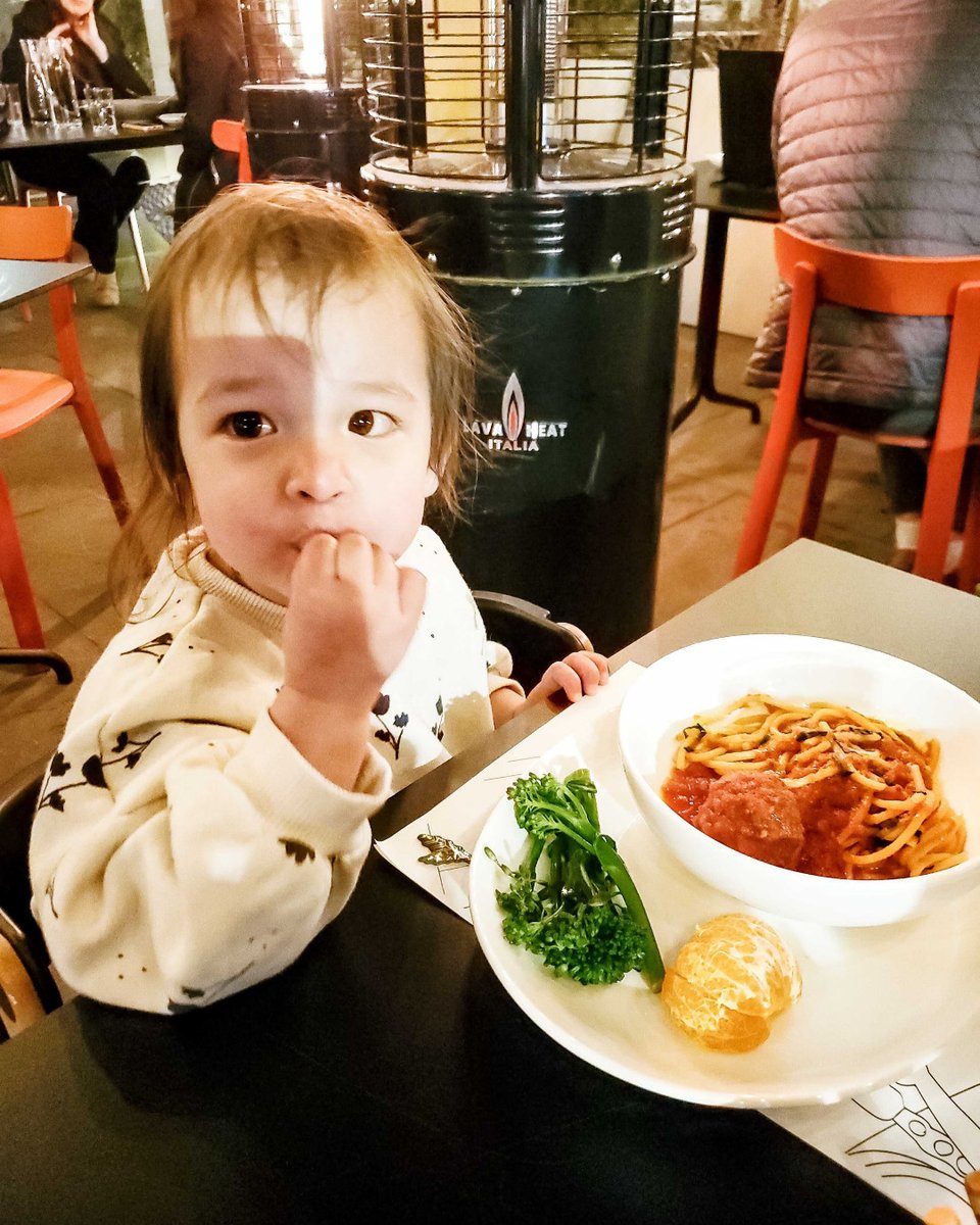 lacollina_dc's tweet photo. Sunday Cena (dinner) -- make it a tradition!

Reservations: https://t.co/t6cWDBwy3x

#famiglie #bambini #kidfriendlydc #thehillishome https://t.co/eN5lp35Ya4