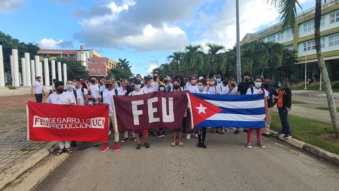 Natalia 🇨🇺 (@nataliauci16) on Twitter photo 《...esta fecha del 13 de marzo es una de esas fechas símbolos, que la patria debe recordar siempre.》#Fidel. A 65 años de los sucesos del #13marzo los jóvenes de la <a href="/universidad_uci/">Universidad de las Ciencias Informáticas</a> reafirman una vez más ¡#SomosContinuidad! #Cuba #CubaVive #CubaViva #JoséAntonioEcheverría 🇨🇺 《...esta fecha del 13 de marzo es una de esas fechas símbolos, que la patria debe recordar siempre.》#Fidel. A 65 años de los sucesos del #13marzo los jóvenes de la <a href="/universidad_uci/">Universidad de las Ciencias Informáticas</a> reafirman una vez más ¡#SomosContinuidad! #Cuba #CubaVive #CubaViva #JoséAntonioEcheverría 🇨🇺