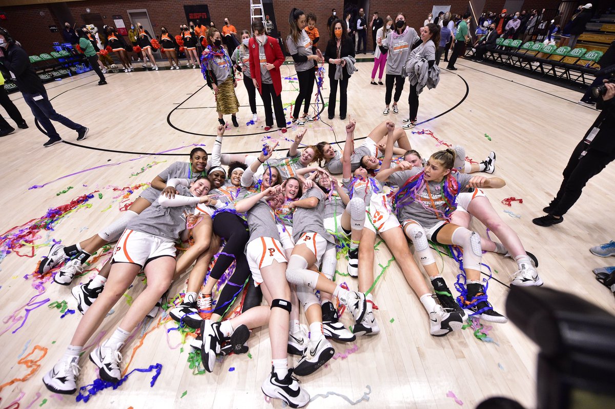 Lauren_Dillon11's tweet photo. LOVE. THIS. TEAM.

The most hard-working, dedicated and fun group of people I’ve ever met are now 2022 Ivy League Champs!!! 🏆🧡🖤

Couldn’t be any prouder. But not done yet. https://t.co/JR5khKOCgr