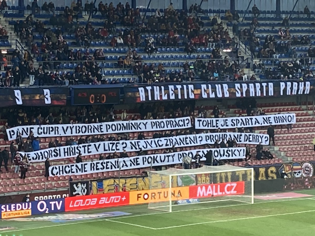 34Cislo's tweet photo. Sparta tečka. https://t.co/u5yUoJqYlI