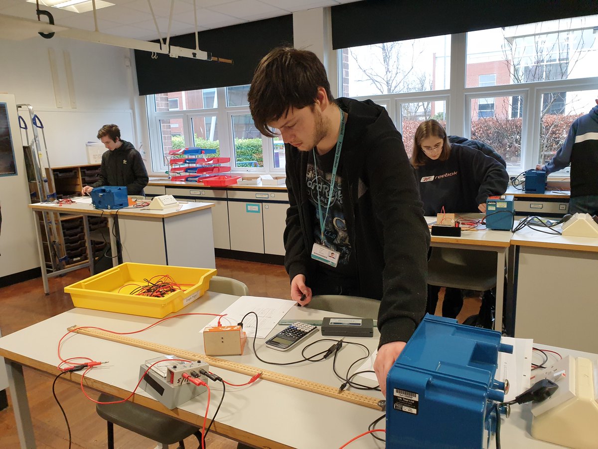 PriestleyPhys tweet media