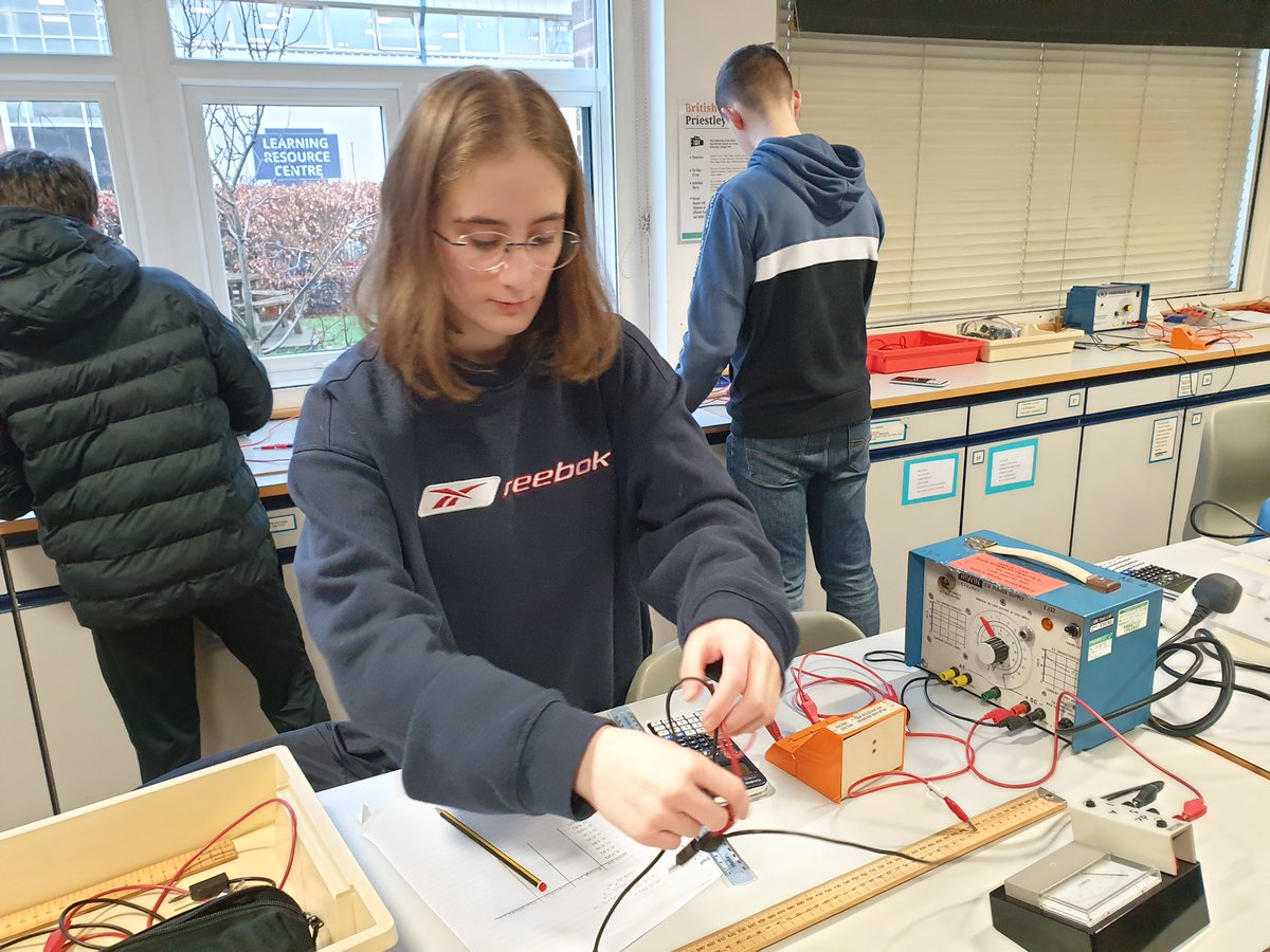 PriestleyPhys tweet media