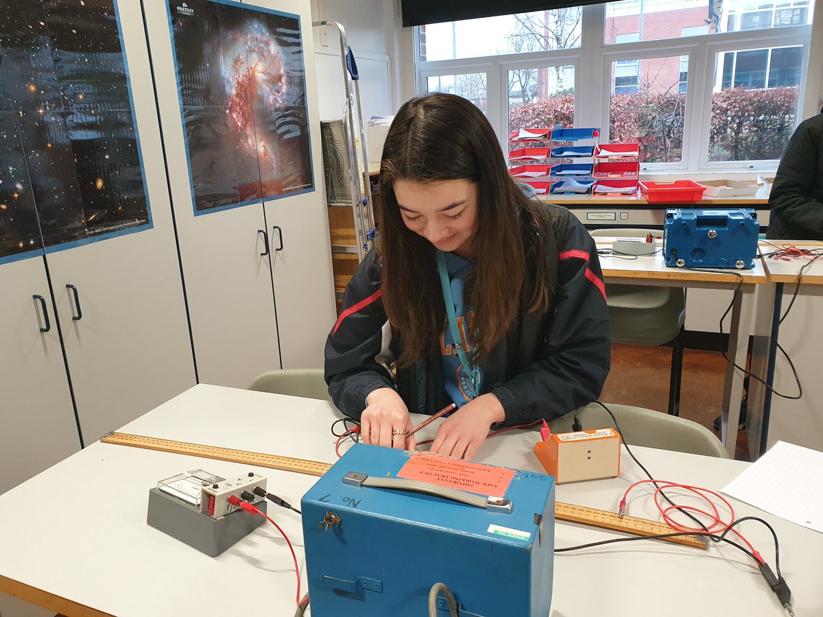 PriestleyPhys tweet media