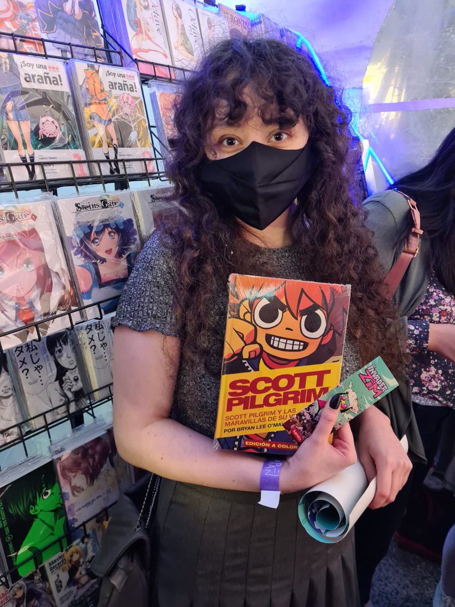 Kamite5's tweet photo. ¡Sobrinos, miren lo bien que la pasamos ayer en el evento #LIghtsofJapan! 🎆⛩️
Recuerden que hoy también seguimos por allá, por si gustan darse una vuelta 🥰
¡Los esperamos con todo nuestro catálogo y sorpresas! 🙌🏻🎁 https://t.co/opGwaM67jh