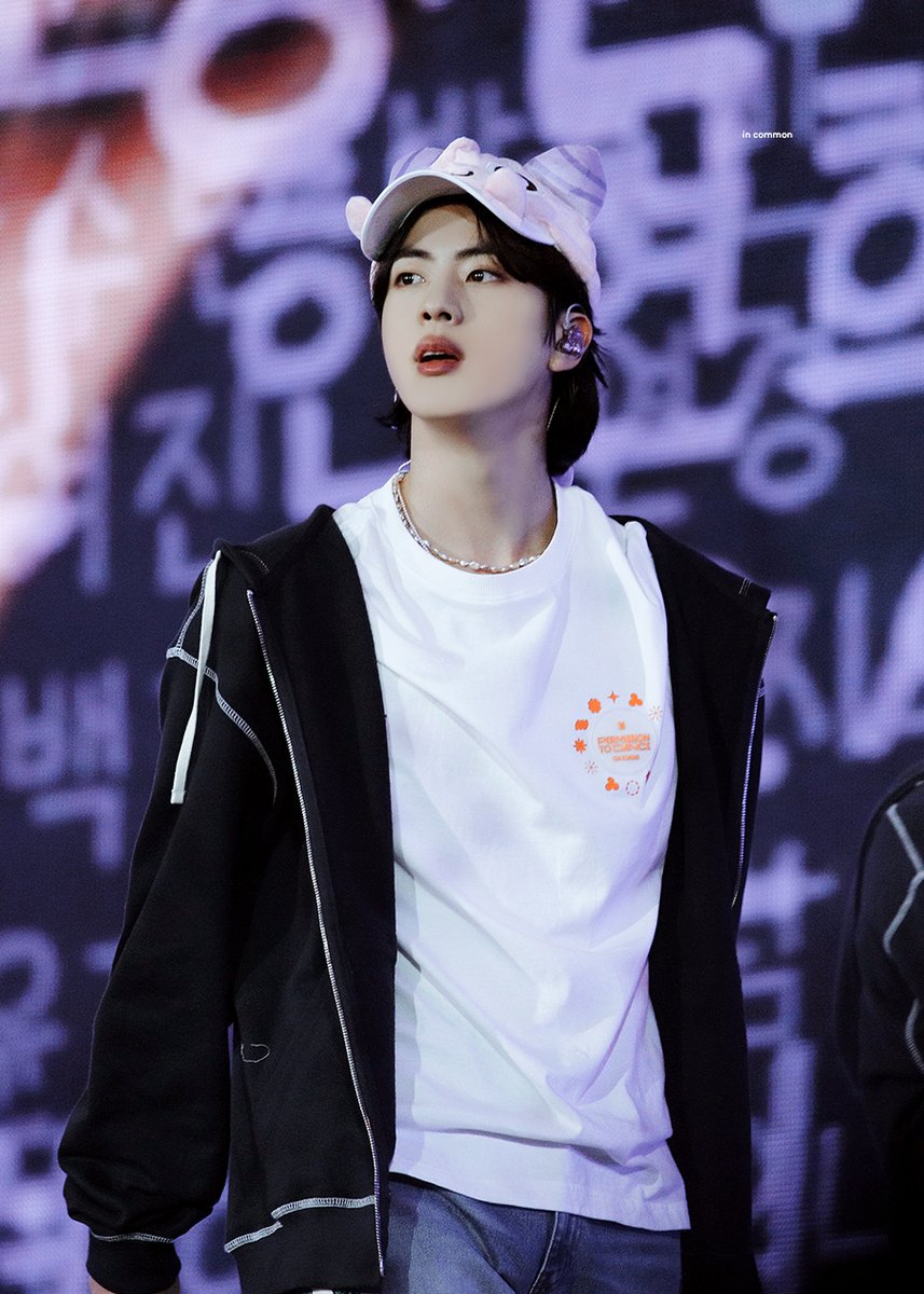 in common 인커먼 tweet media