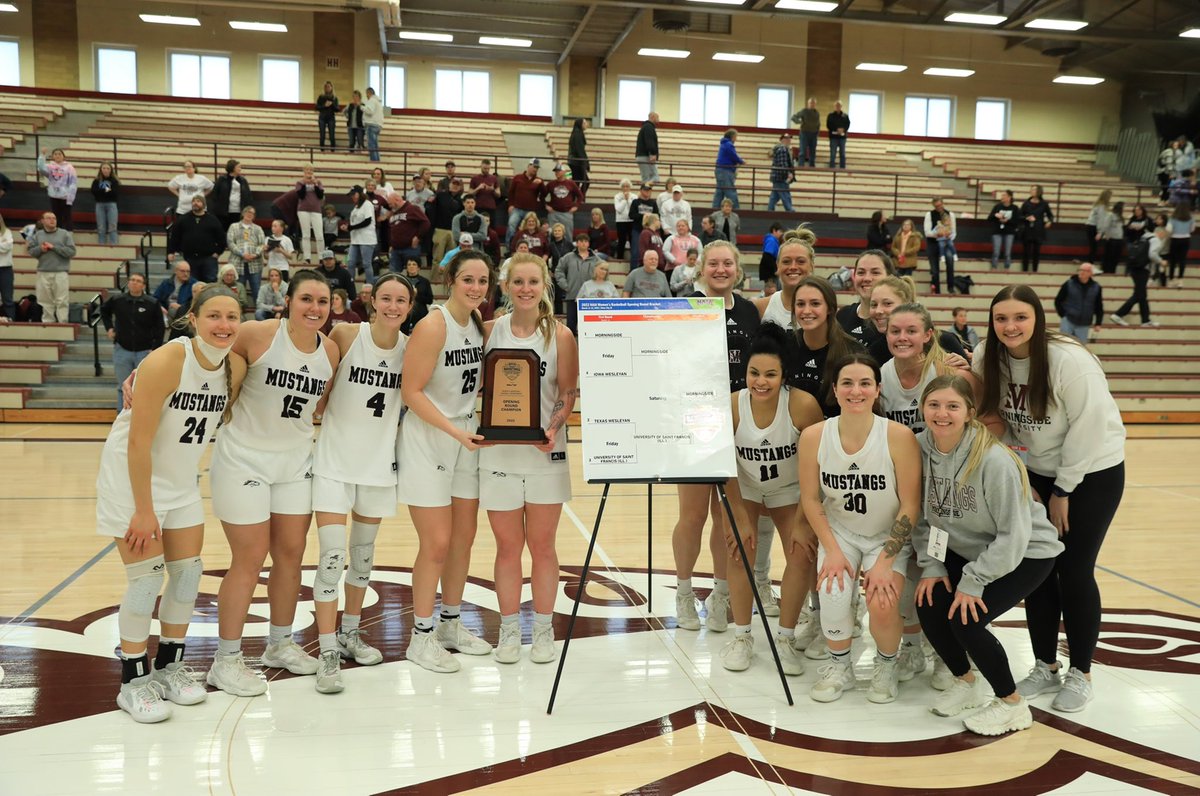 What a weekend. We’re happy soaking up these last two wins before another week of games start again 😌

More games &amp; more competition are coming! Thanks to all who came this weekend &amp; we hope to see more at Tyson in the future! 😀🏀

#findaway