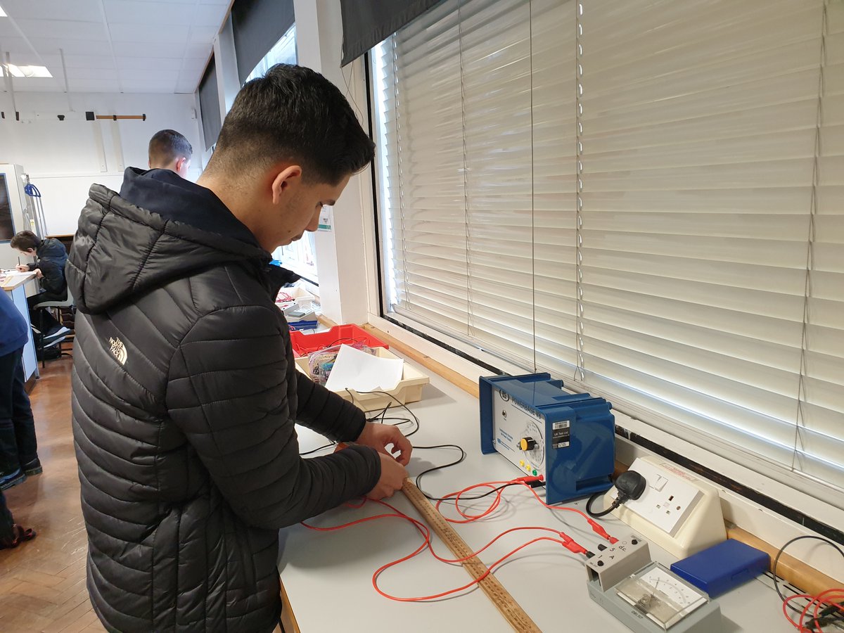 Students measuring resistivity