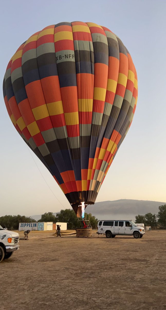 _sandyprz's tweet photo. Beautiful views from inside a hot air balloon in Mexico https://t.co/0xaxePdMGm