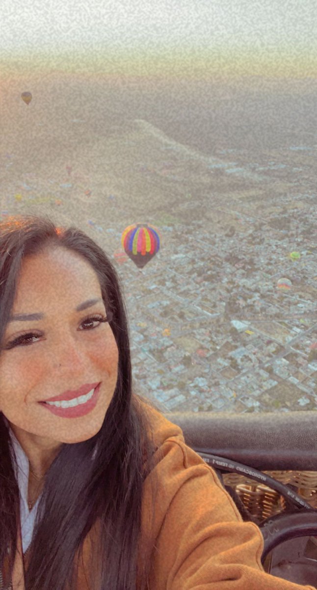 _sandyprz's tweet photo. Beautiful views from inside a hot air balloon in Mexico https://t.co/0xaxePdMGm