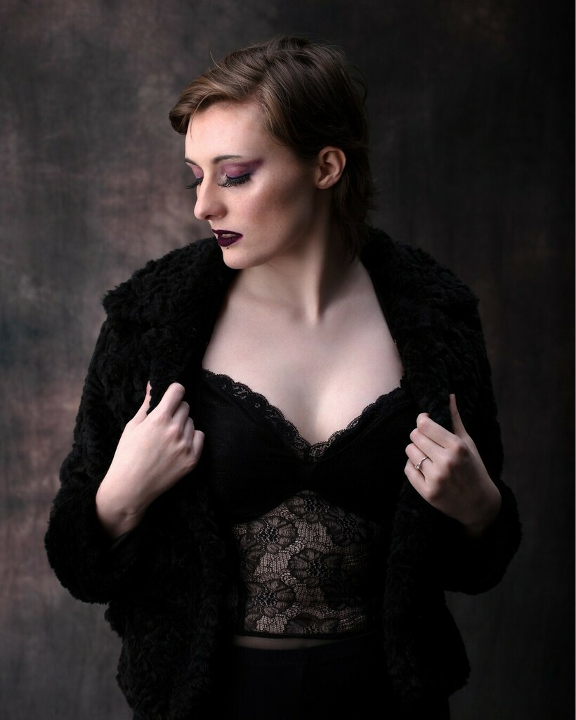 foyersphoto's tweet photo. Loved doing this shoot with @natalie_a_jones π 3 of 3 So looking forward to working together soon.
.
.
.
.
#model #pose #goth #gothmodel #demonias #fishnets #makeup #gothinfluencer #tattoomodels #inkedmodels #boldeye #darklip #smokeyeye #smoke #punk β¦ https://t.co/IB7HxfajPk https://t.co/iXrOSRI4gy