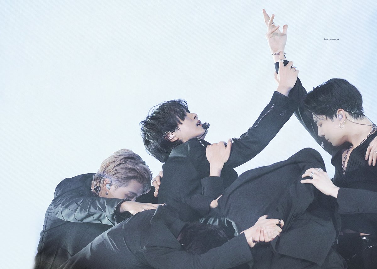 in common 인커먼 tweet media