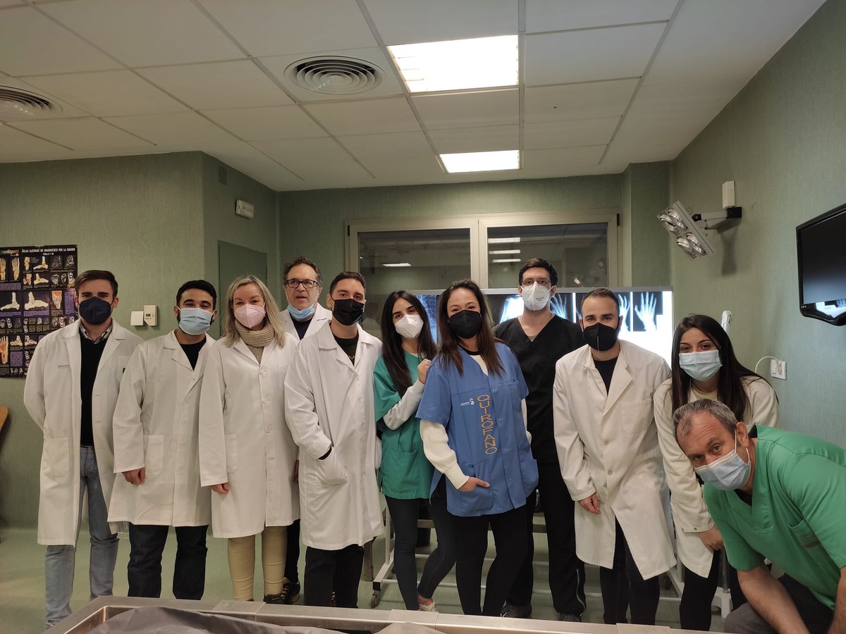 Mararroyo68's tweet photo. @MasterOrtopedia 3a edición. Ayer tomamos medidas y fabricamos productos ortoprotesicos para extremidad superior y columna @FarmaciaAB_UCLM @uclm_es https://t.co/j6MtVnHWza