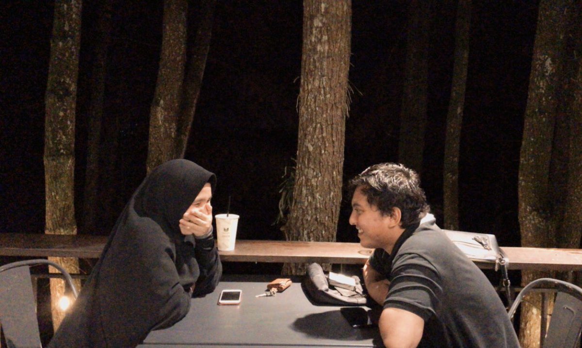mjmutiana's tweet photo. Dinner ala ala di hutan pinus.. 😅 https://t.co/YN3KzhjFV1