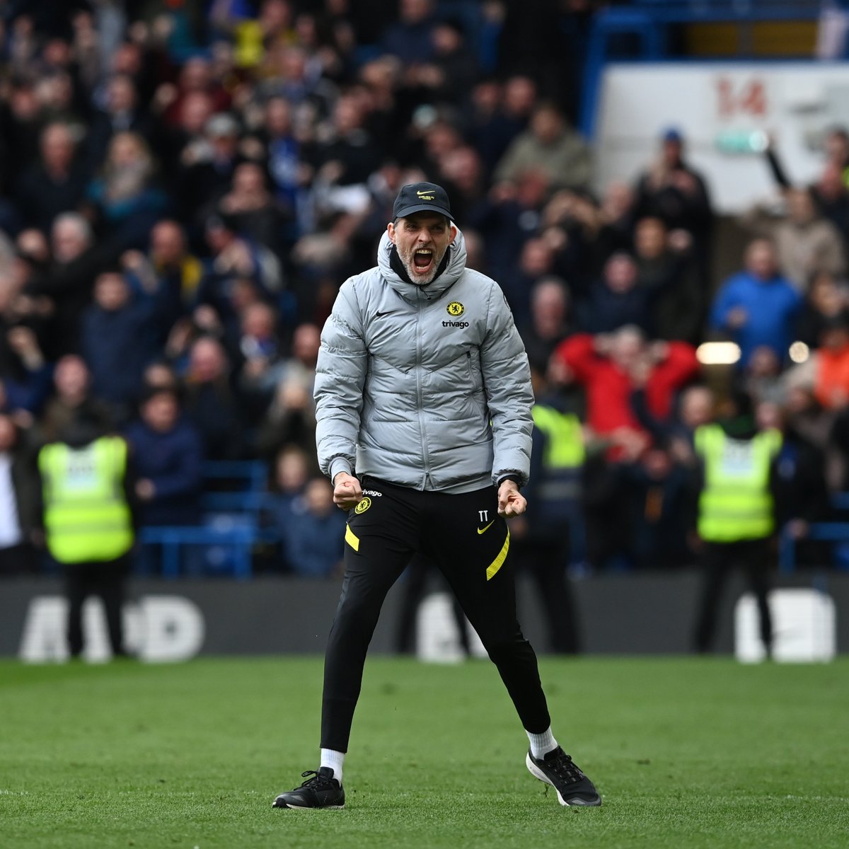 ChelseaFC's tweet photo. Waking up on Monday morning! 😤 https://t.co/pSTt8o6peR