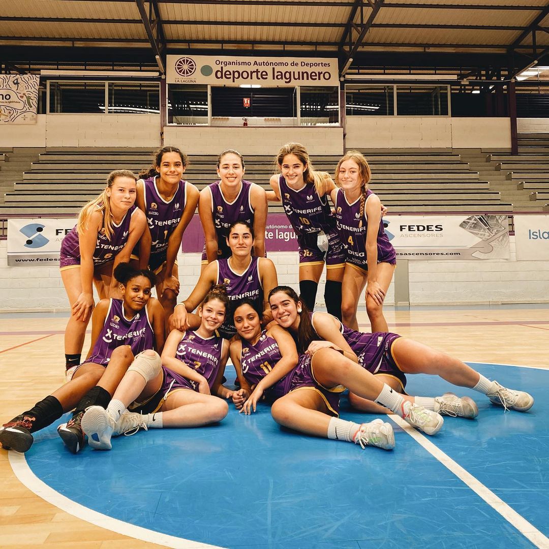 🇪🇸✨ SONRÍE EN ESPAÑA

🇲🇽 La mexicana Ana Zesati continúa formándose en el baloncesto europeo, en el Club de Baloncesto Clarinos de Tenerife.