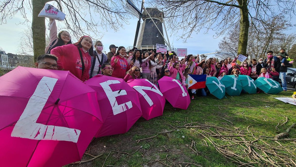 RMidCherry22's tweet photo. KakamPINK in The Netherlands 🇳🇱 🌸 
@lenirobredo  @kikopangilinan @jillrobredo @aikarobredo @jpgrobredo 🌸🌸🌸 #Europa #gathering #sundayvibes https://t.co/bmYdKmhOis