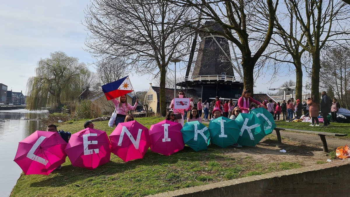 RMidCherry22's tweet photo. KakamPINK in The Netherlands 🇳🇱 🌸 
@lenirobredo  @kikopangilinan @jillrobredo @aikarobredo @jpgrobredo 🌸🌸🌸 #Europa #gathering #sundayvibes https://t.co/bmYdKmhOis