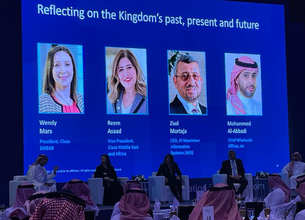 LogicomDisti's tweet image. Happening now: A Cisco and Cisco Alumni panel sharing their insights on the experience of Saudi’s Digital Transformation journey. #CiscoSaudi25🇸🇦