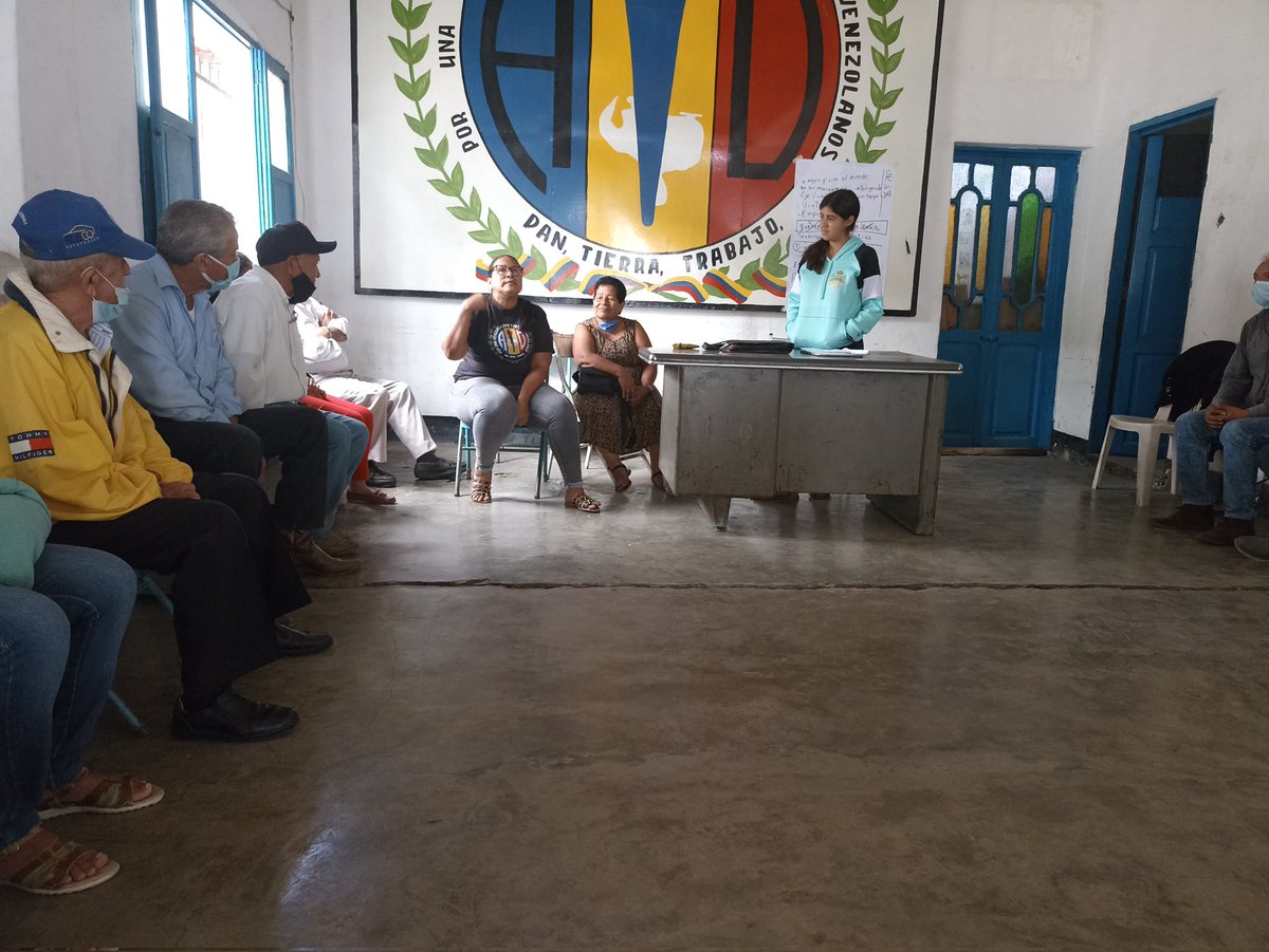 ADOrg_Laraof's tweet photo. #13Mar | Acto del Día del Campesino y la Mujer en el municipio Andrés Eloy Blanco, Sanare. Seguimos construyendo en pro del País que anhelamos. 
Somos @ADemocratica en Resistencia con @hramosallup @edgarzambranoad @prospericarlos @SobellaMejias @karelisherediah https://t.co/X6JVBuD4mk