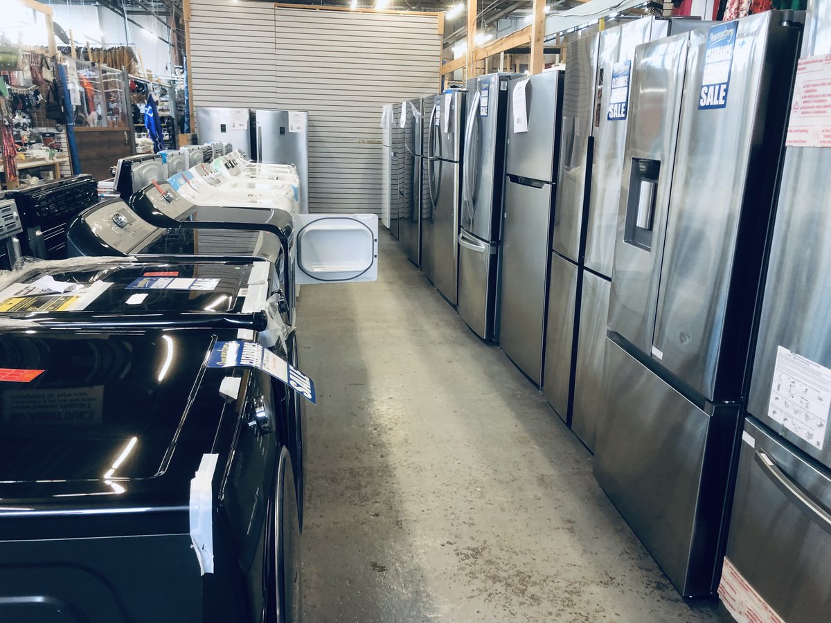 gibraltarmarket's tweet photo. Did you know that #Gibraltarmarket is home to Toto’s Electronics #ldnont
For unbeatable deals on everything from TV’s to a new washer and dryer Toto’s is the place in #eoa
https://t.co/NPcfaAs5k0
#shoplocal #shopldnont #shop519 https://t.co/EvHPrTZZoS