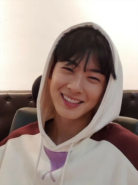 eunwoo's smile means the world to me