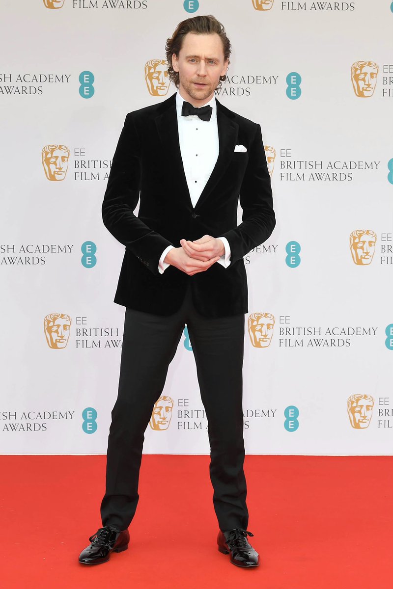 Tom Hiddleston | HiddlesPage (@hiddlespage_) on Twitter photo Tom Hiddleston attends the EE British Academy Film Awards 2022 at Royal Albert Hall on March 13, 2022 in London, UK 
via Torrilla Tom Hiddleston attends the EE British Academy Film Awards 2022 at Royal Albert Hall on March 13, 2022 in London, UK 
via Torrilla