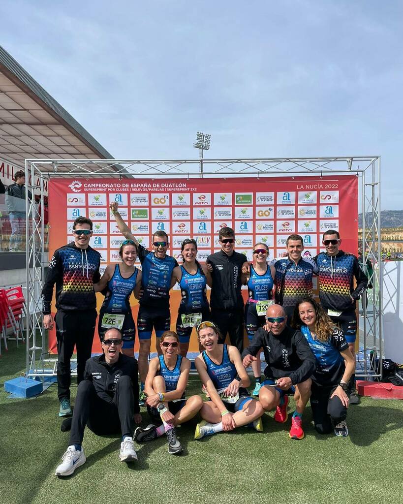 TriSantander's tweet photo. -
Simplemente GRACIAS, lo habéis dado todo, y el #equipo está orgullosos de vosotros, se peleará hasta la última jornada de #liga, si estamos ahí es por algo y se ha ido a defender y demostrar 👏🏼👏🏼.

@marta10manzano 
@misscruces 
@lorefanjul 
@crisvalcuende 
@__anetxu__ 
@ms… https://t.co/D4mt8SxujJ