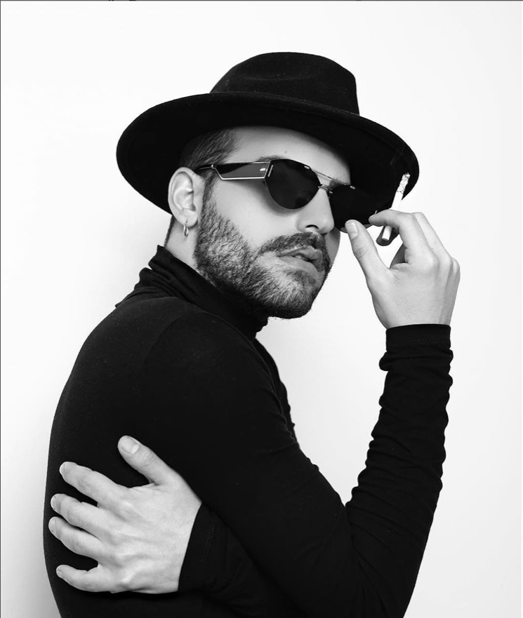 ChilloutRadioco's tweet photo. Prominent Artist Avihay Dei Debunks 3 Myths About The Music Industry - https://t.co/KetICuvYYw #AvihayDei https://t.co/RBFhPBqg4x