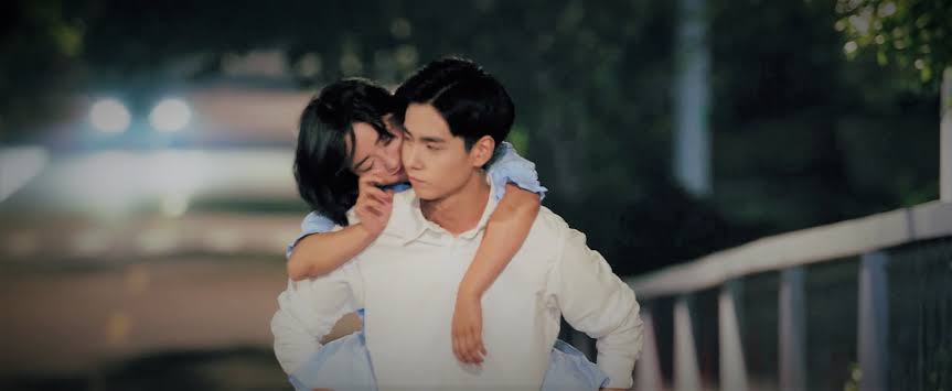 growltho's tweet photo. GUYS
I JUST NOTICED SOMETHING
GORYA IS POKING REN'S CHEEK JUST LIKE XIAO XI FROM A LOVE SO BEAUTIFUL 

GMMTV ARE YOU SAYING SOMETHING FOR US? @GMMTV @hourly__dewtuu #dewtu
#alovesobeautiful #f4thailand #F4ThailandEP12 https://t.co/C3gPfrAWLx