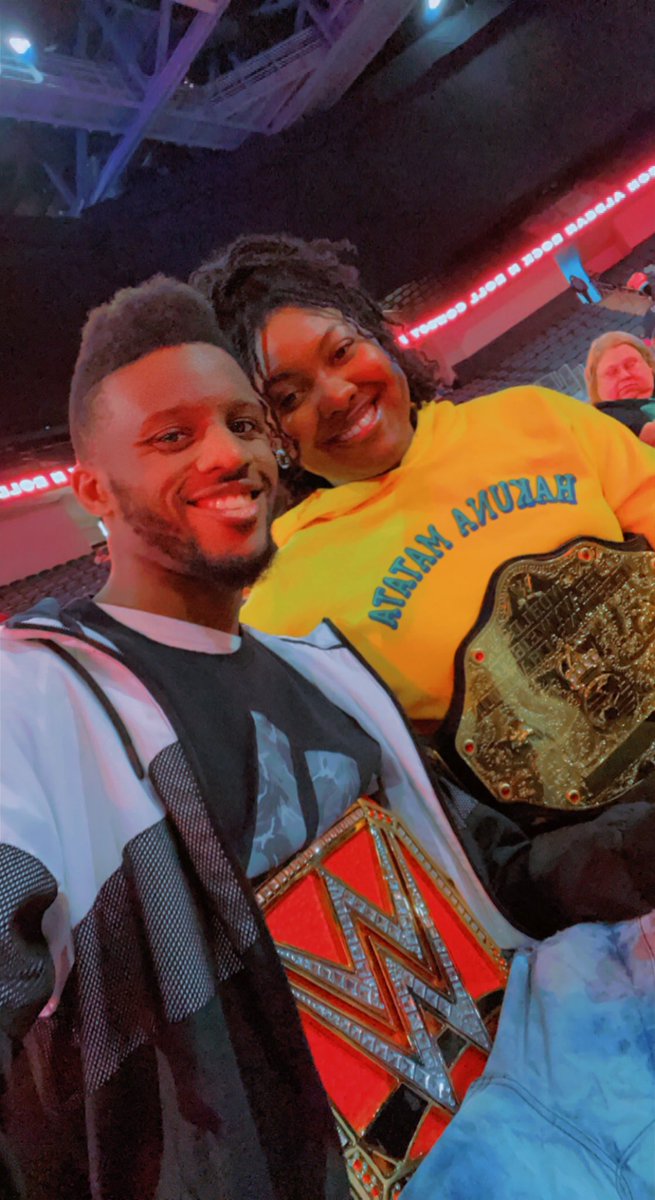 Draped in gold at #WWESavannah