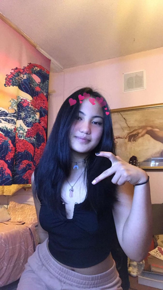 angelcrucifix_'s tweet photo. new to nsfw!!! #nsfw #nsfwtwt

♡ 19
♤ Female
♧  Asian
◇ Switch (more of a sub)
♡ 5'2 (5'1.8🙄)
♡ Love; guitar, reading, skating, sewing when listening to music https://t.co/5LvPz7xWdn