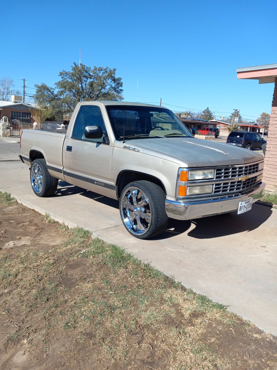 RobFranco1982's tweet photo. Little by little it's getting there. Patience and it shall be done how I want it. #c1500 #obs #chevycheyenne https://t.co/Mv23xS3HKX