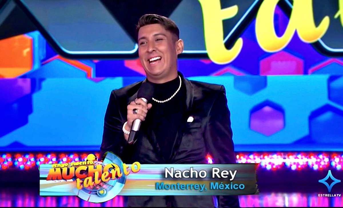 NachoReyMusic's tweet photo. Gracias universo por permitirte hacer lo que más amo, que el arte de cantar sea eterno✨
Feliz día del Cantante🎙 https://t.co/oH8MFCzylv