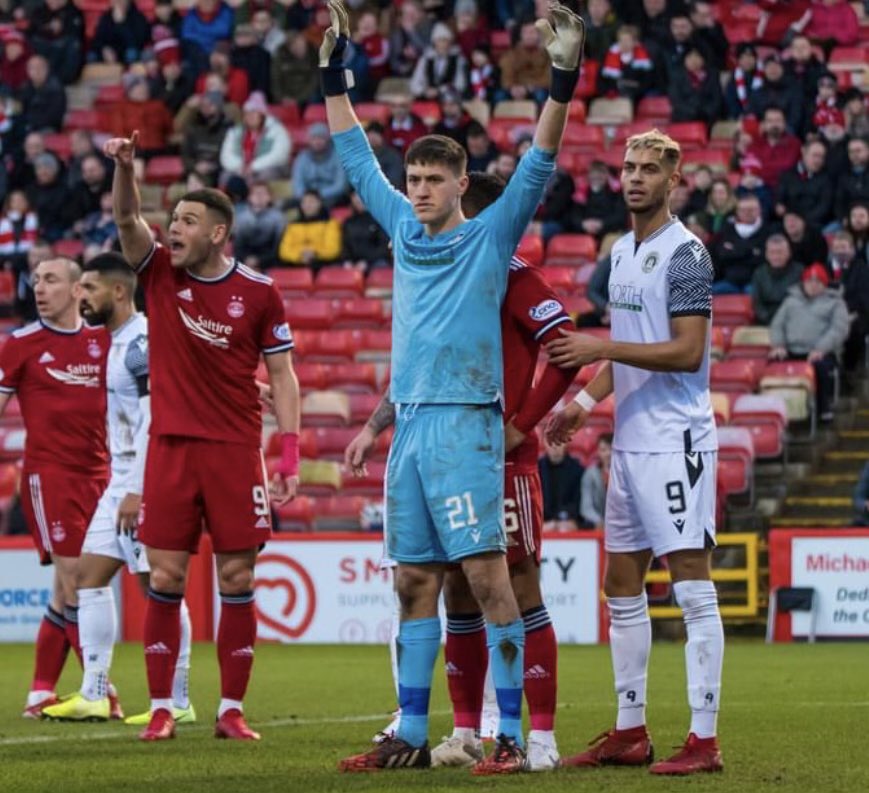 Another big performance from <a href="/bschwake1/">Brian Schwake</a>   Top keeper.  Well worth keeping an eye on   Cc  <a href="/BrianSciaretta/">Brian Sciaretta</a>