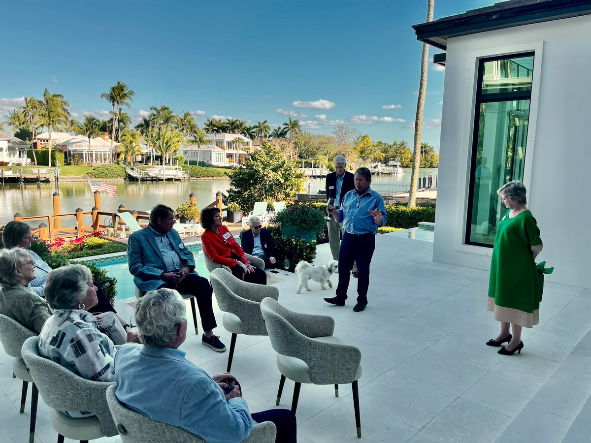 IWU_AlumniAssoc's tweet photo. Great Titan Connection in Naples. Thanks to our hosts Jerry ‘77 and Wendie Smith, our speaker John Quarton, and everybody who enjoyed the weekend with us! https://t.co/Y66NhQyUK7