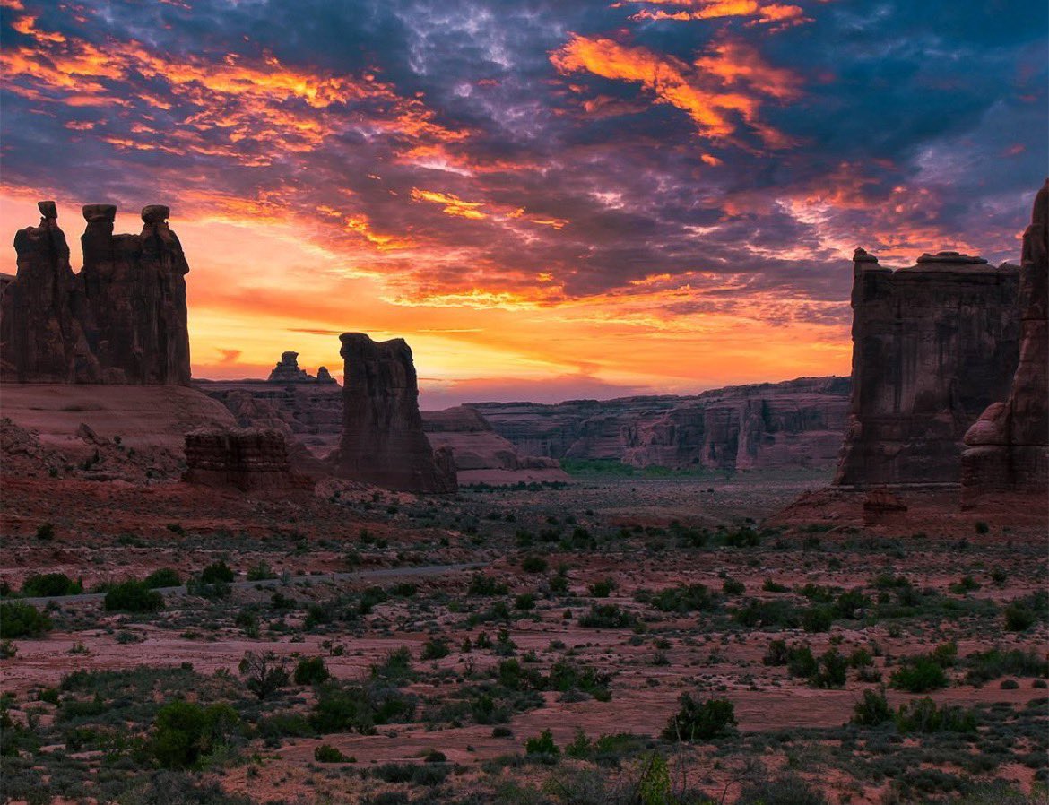 "It is almost impossible to watch a sunset and not dream." -Bernard Williams 

📸 Photo by Instagram user the_traveling_maestro 
📍 Arches National Park, Utah
