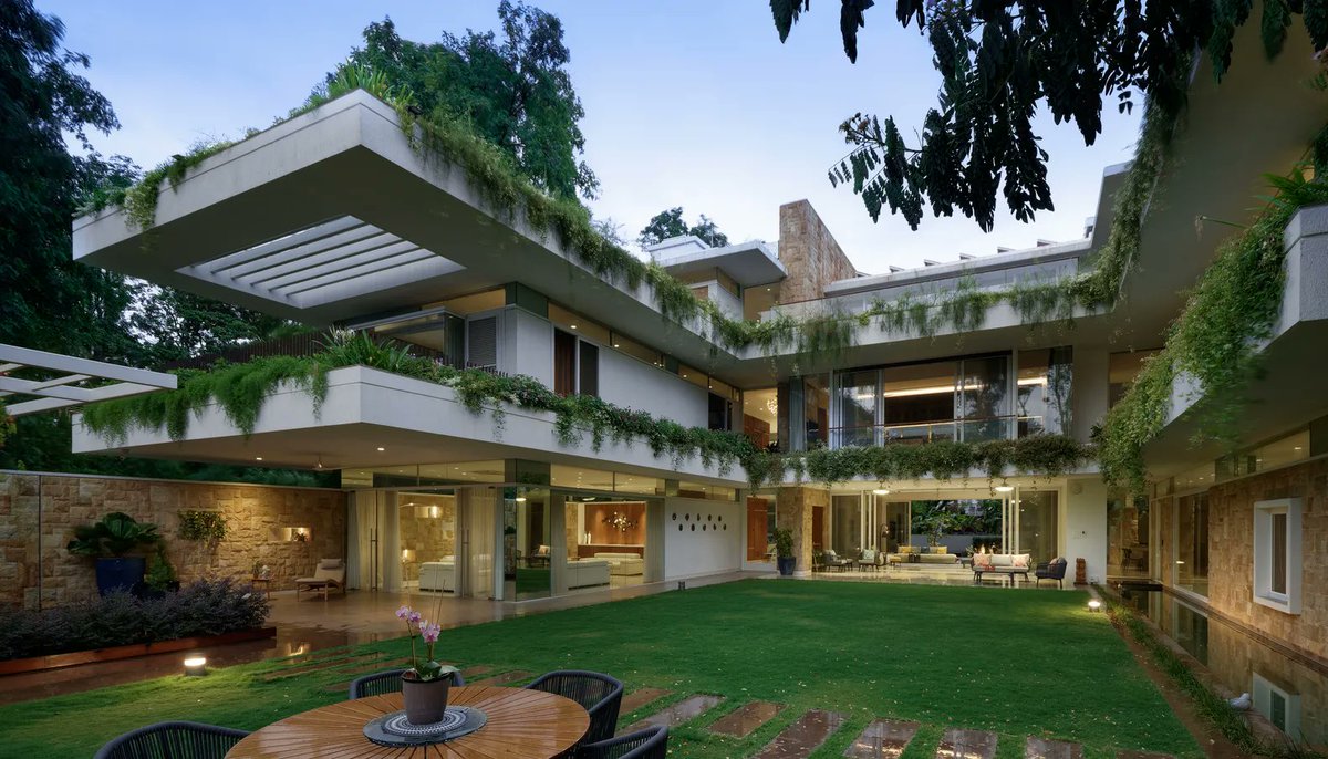 interiorsxdsign's tweet photo. The Hovering Gardens House by Niraj Doshi Design Consultancy #interiordesign #homedecor #homeinspo #interiors https://t.co/kLxuywhcmu