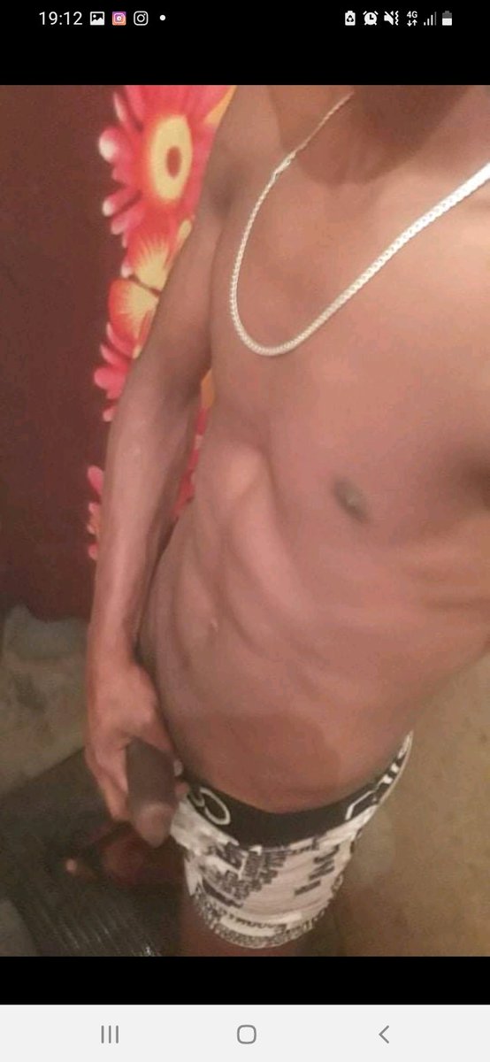 Sales2er's tweet photo. #heteroenganado #roludo #dotado https://t.co/vSEkf0ZUfV
