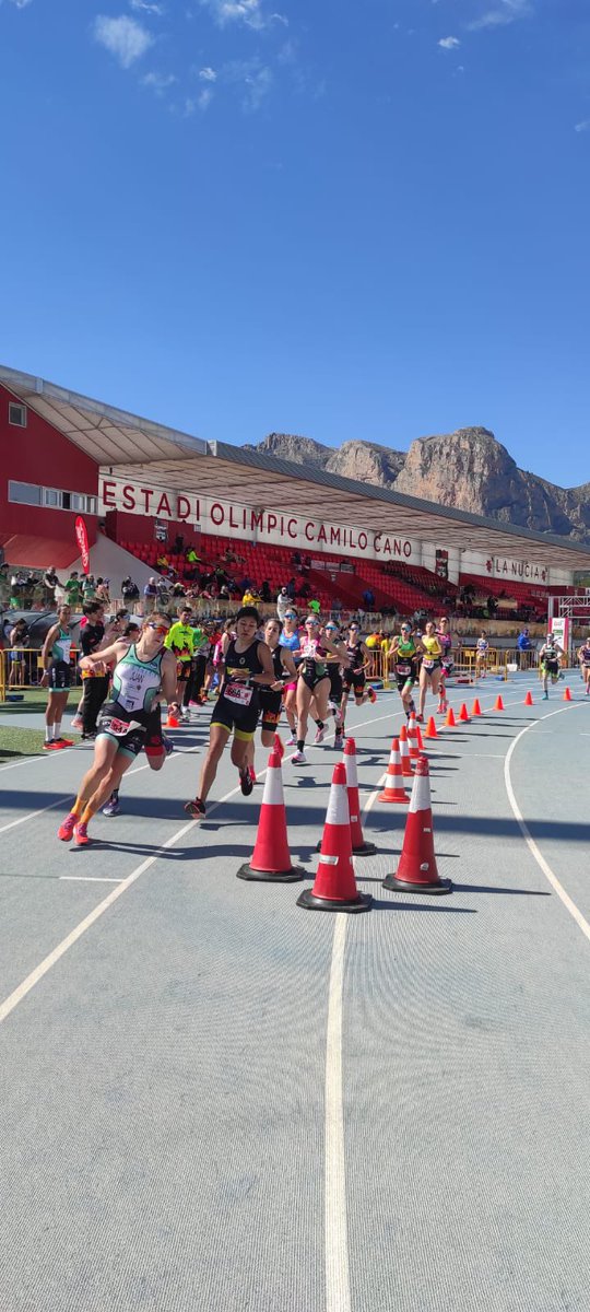 FlorenVScrafton's tweet image. Friday eve - Sunday eve detour to Alicante to debut for up &amp;amp; coming Spanish Team Club Triatlón Oviedo in #supersprint #duathlons. 🇪🇸Big performances in the 1st of 3 National Duathlon League meets, where our season’s objective = keep our Women in 1st Division! ¡Vamos pa’ ello! 💪🏽
