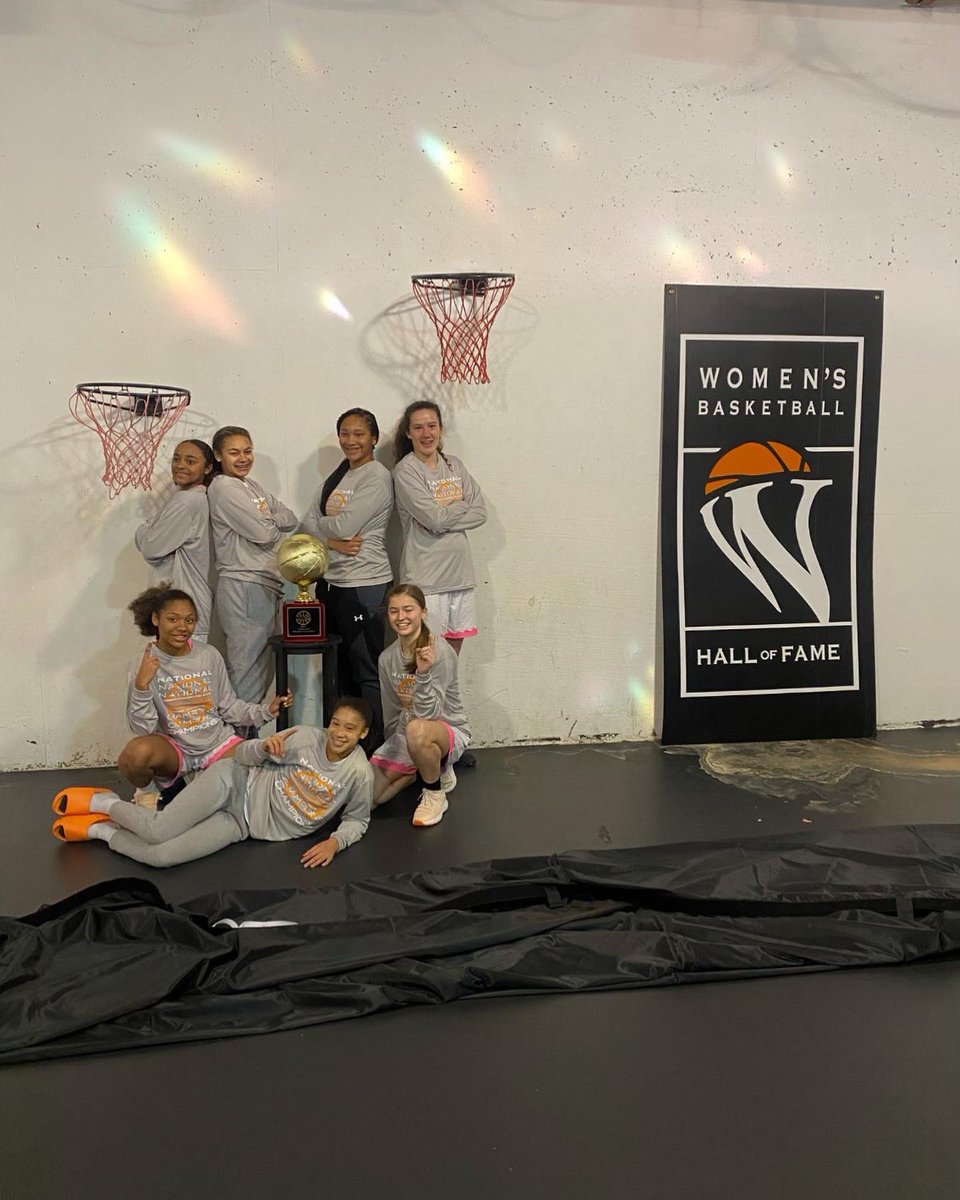 Kara79521107's tweet photo. Making history on my Birthday and becoming apart of our WBB history! I never could ask for anything more! Thank you for this amazing opportunity and it truly is an honor. #womenshalloffame #WBB https://t.co/DOpoj1WZUM