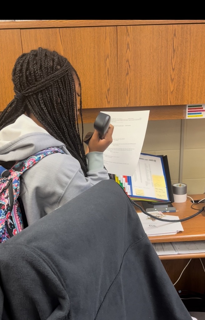 APSD_News's tweet photo. Schools across Arkansas recognized March 7-11 as Guide for Life Week to celebrate & reinforce social emotional learning (SEL). At AHS, Ms. McCoy asked each class president to pick a quote from the G.U.I.D.E. Principles & share it with classmates. #ARGUIDEforLife https://t.co/TtlI3d4cHu